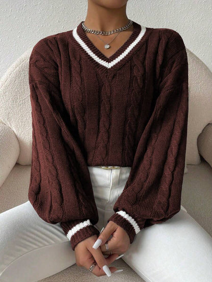 Claire™ | Preppy Kabelstrik Med Dyb V-Hals