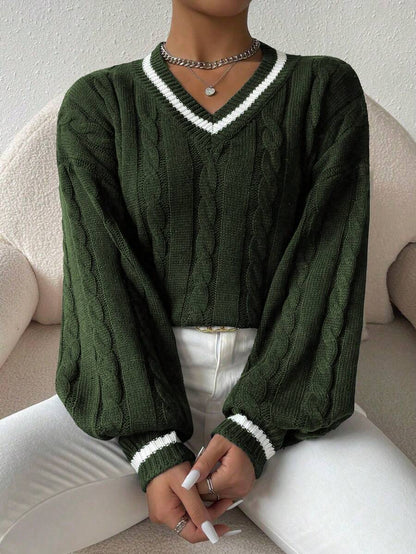 Claire™ | Preppy Kabelstrik Med Dyb V-Hals