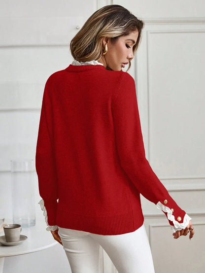 Livia™ | Striktrøje Med Blondekant Og Knapdetaljer