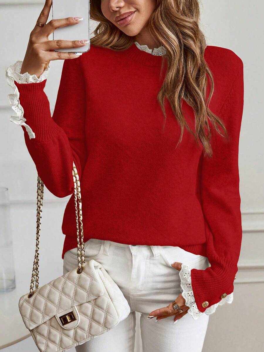 Livia™ | Striktrøje Med Blondekant Og Knapdetaljer