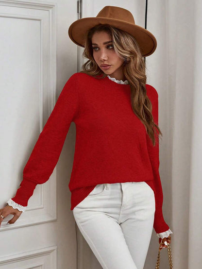 Livia™ | Striktrøje Med Blondekant Og Knapdetaljer