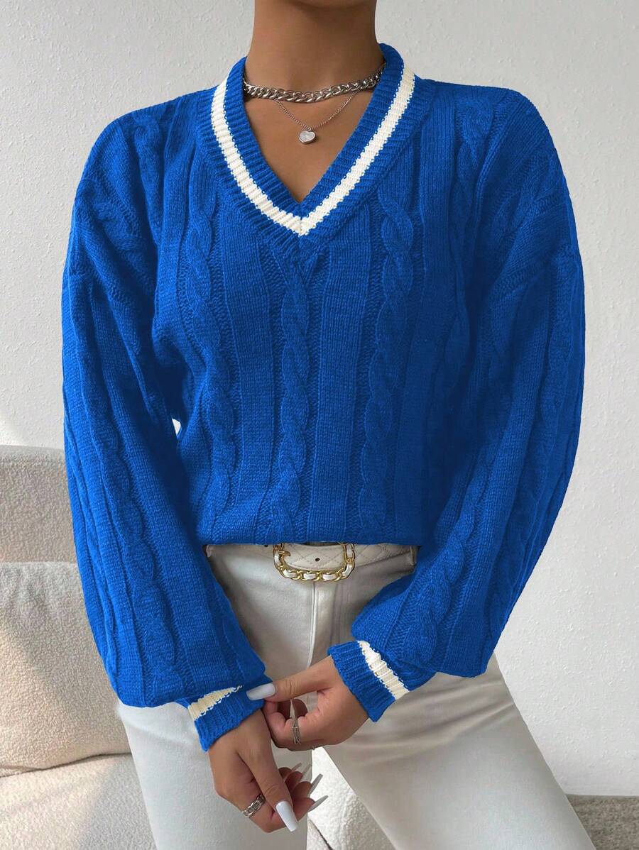 Claire™ | Preppy Kabelstrik Med Dyb V-Hals