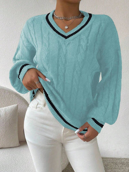 Claire™ | Preppy Kabelstrik Med Dyb V-Hals