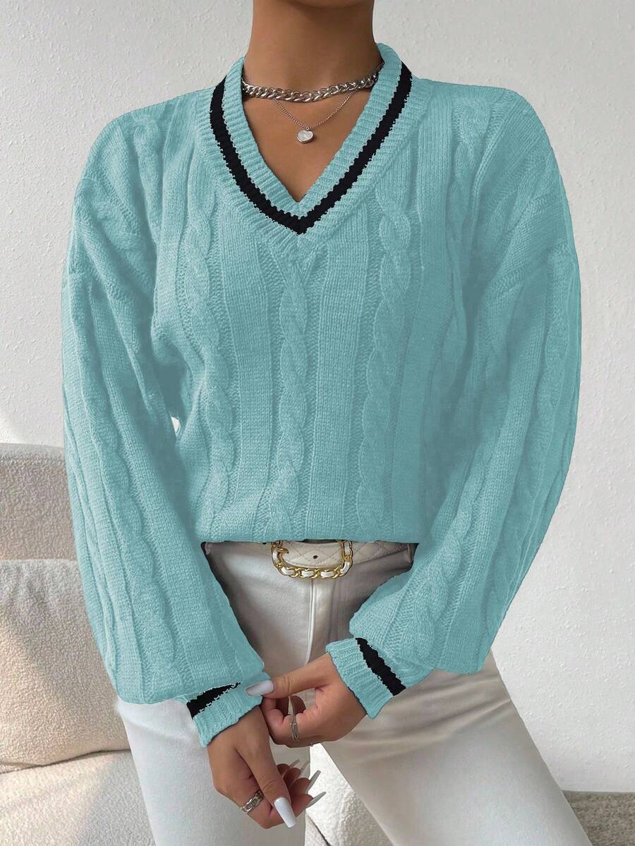 Claire™ | Preppy Kabelstrik Med Dyb V-Hals