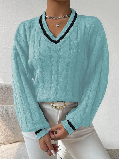 Claire™ | Preppy Kabelstrik Med Dyb V-Hals