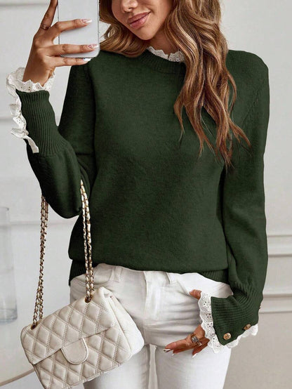 Livia™ | Striktrøje Med Blondekant Og Knapdetaljer