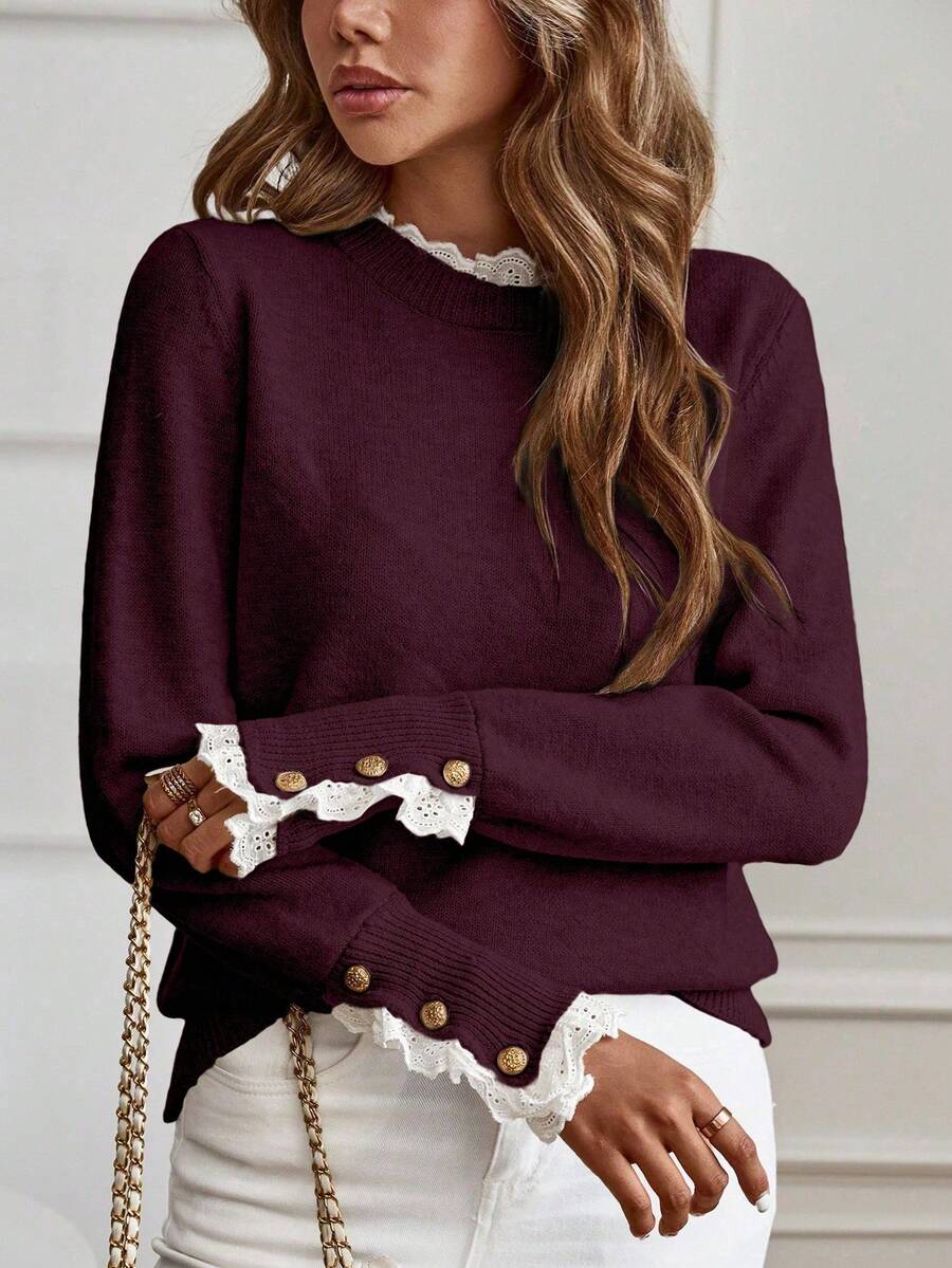 Livia™ | Striktrøje Med Blondekant Og Knapdetaljer