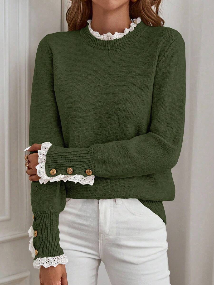 Livia™ | Striktrøje Med Blondekant Og Knapdetaljer