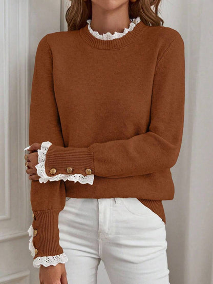 Livia™ | Striktrøje Med Blondekant Og Knapdetaljer