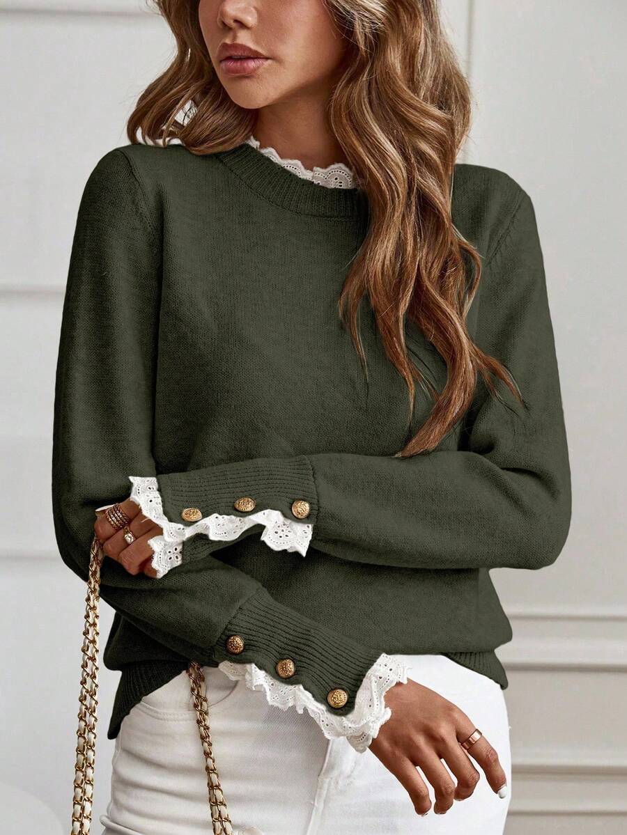 Livia™ | Striktrøje Med Blondekant Og Knapdetaljer