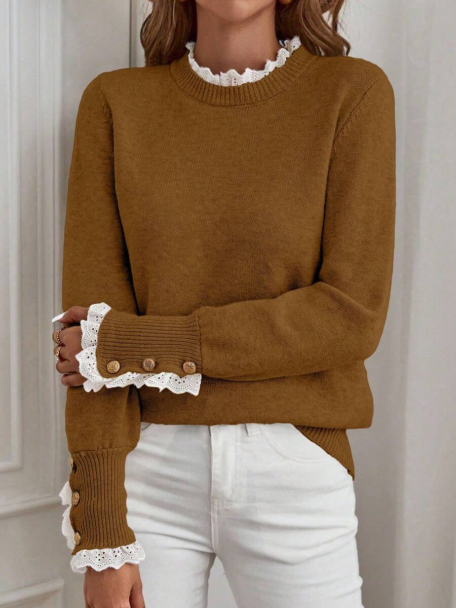 Livia™ | Striktrøje Med Blondekant Og Knapdetaljer