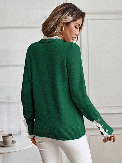 Livia™ | Striktrøje Med Blondekant Og Knapdetaljer