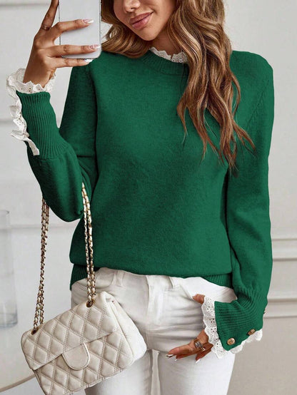 Livia™ | Striktrøje Med Blondekant Og Knapdetaljer