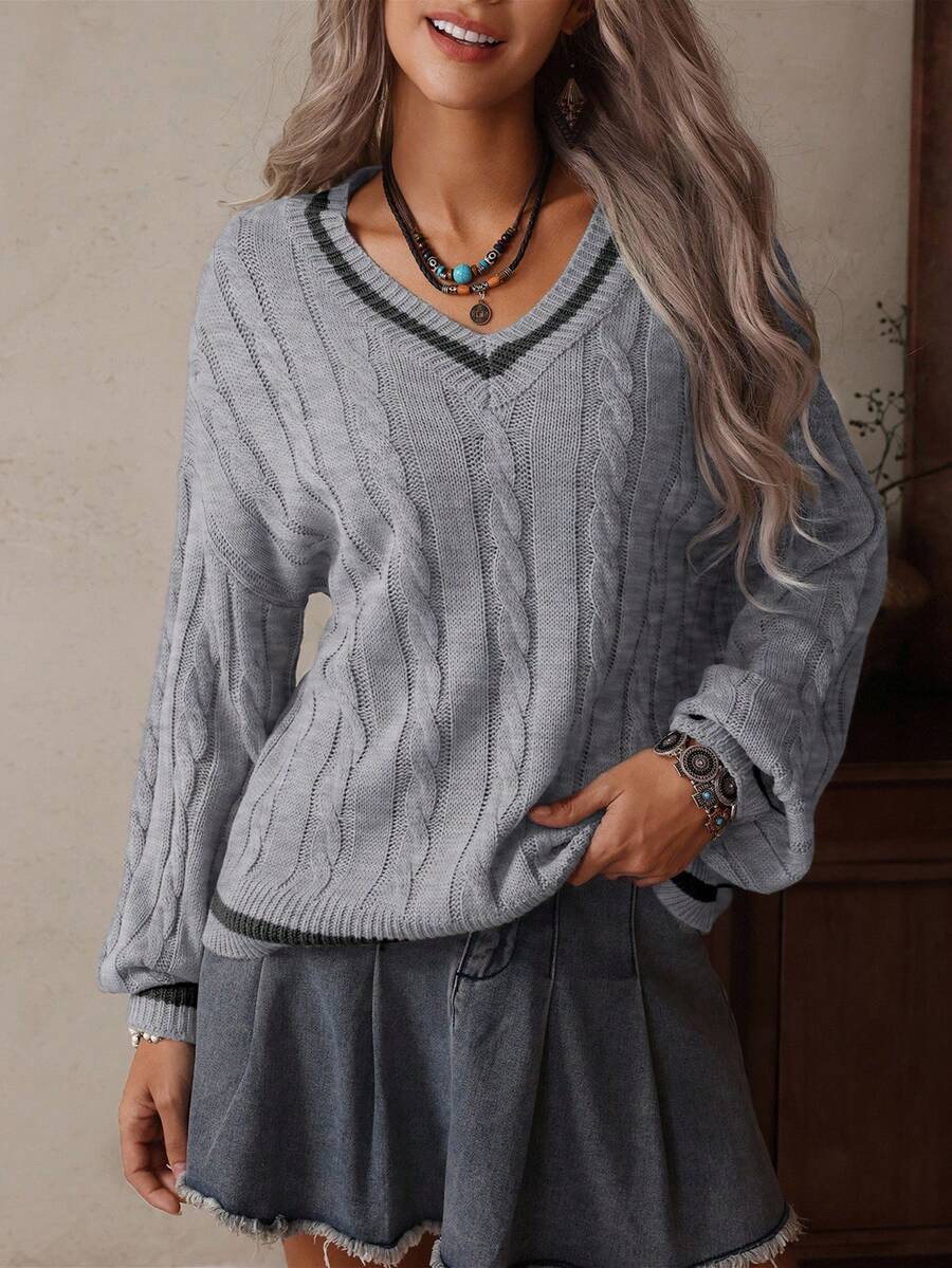 Claire™ | Preppy Kabelstrik Med Dyb V-Hals