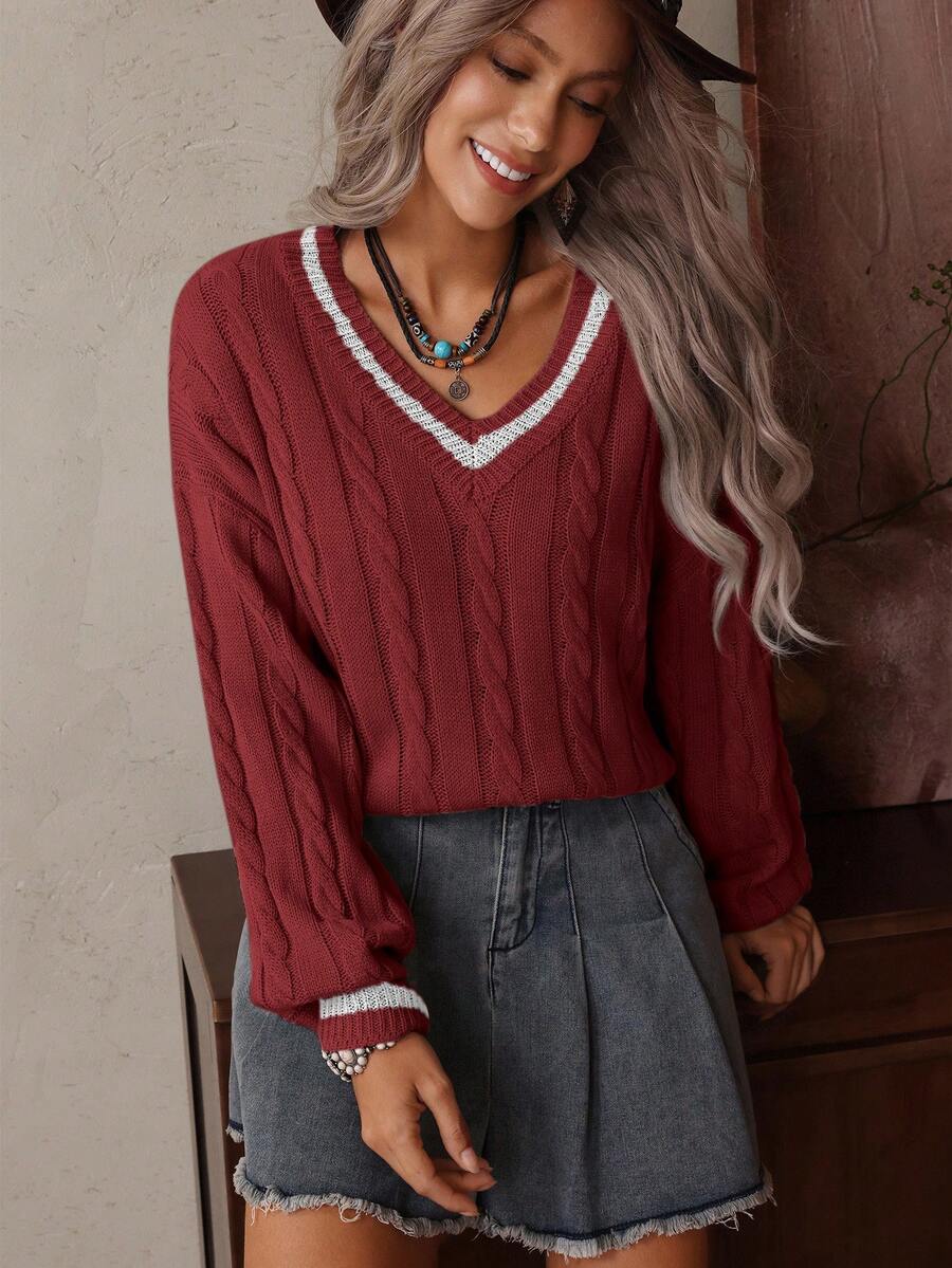 Claire™ | Preppy Kabelstrik Med Dyb V-Hals