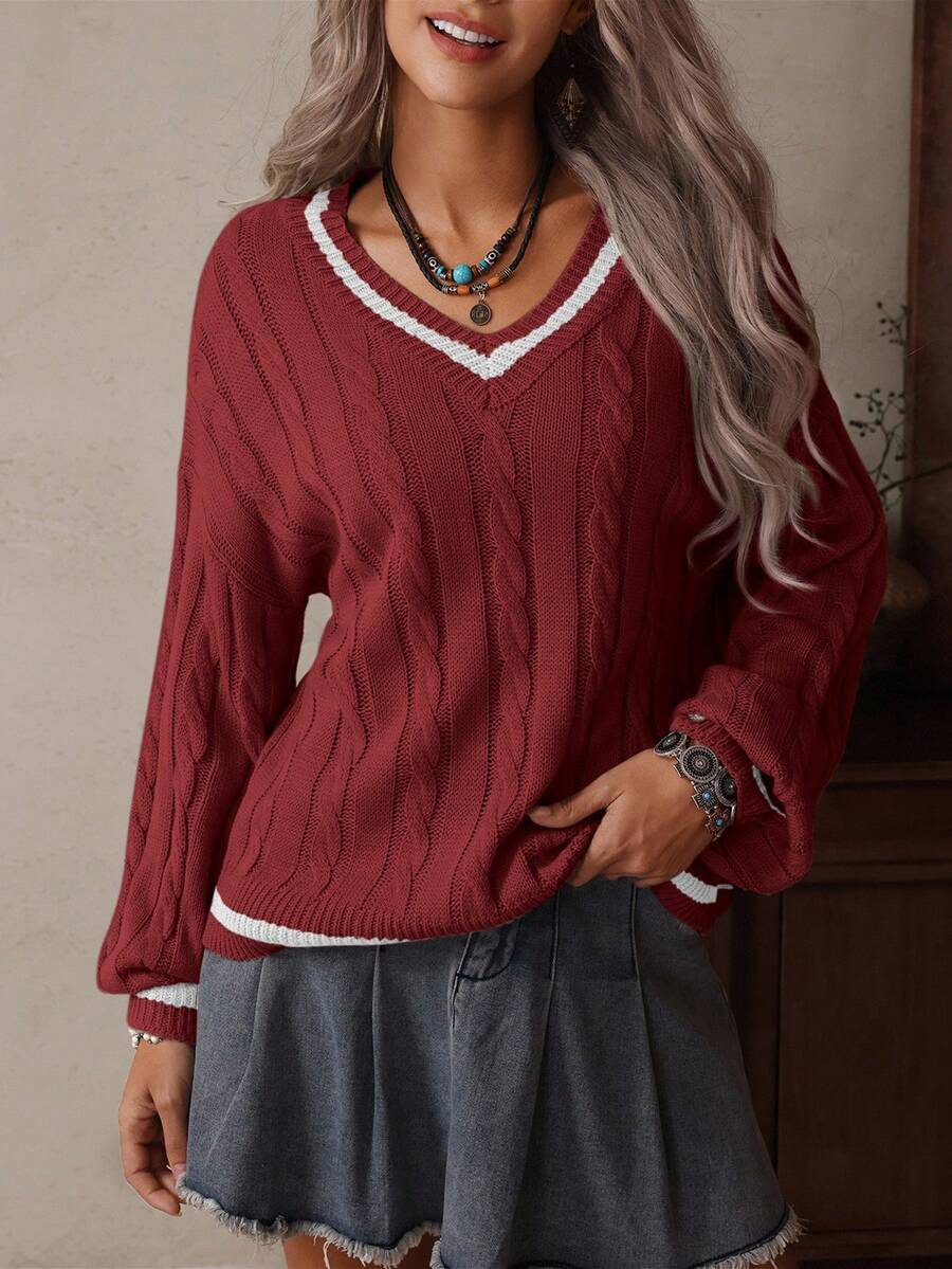 Claire™ | Preppy Kabelstrik Med Dyb V-Hals