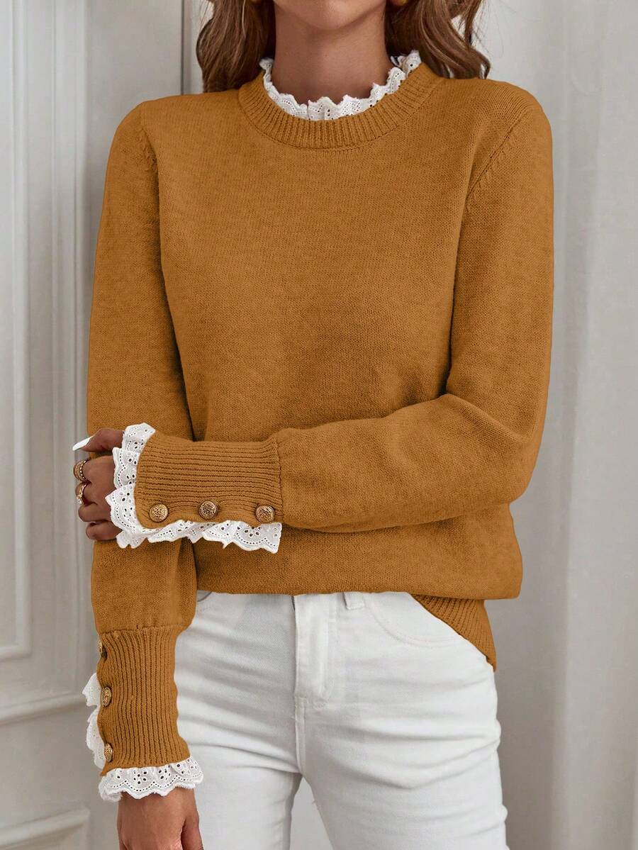 Livia™ | Striktrøje Med Blondekant Og Knapdetaljer
