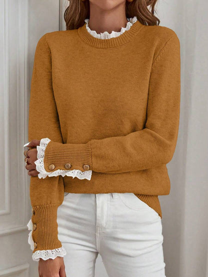 Livia™ | Striktrøje Med Blondekant Og Knapdetaljer